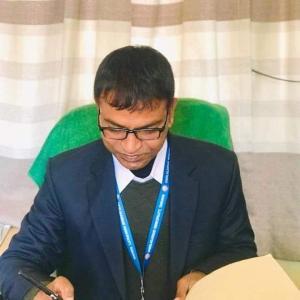 अख्तियारको टोलीद्वारा निमित्त प्रमुख प्रशासकीय अधिकृत श्रीवास्तव पक्राउ 