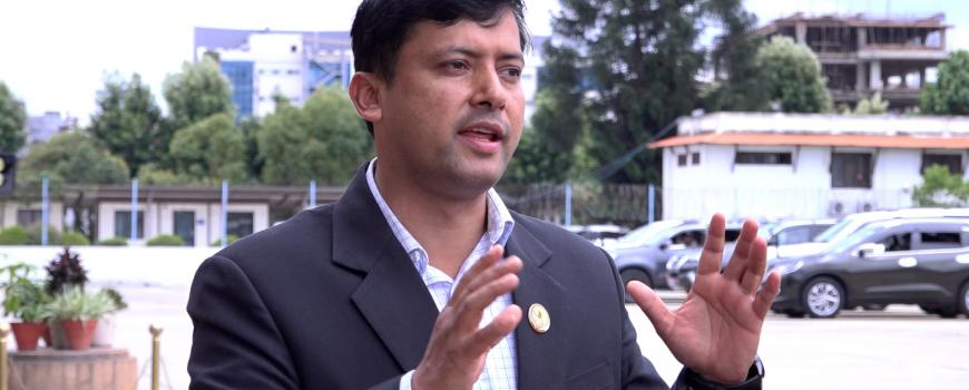 निलो रिबन र कालो लुगामा स्टन्ट गर्नु जरुरी छैन : बर्तौला