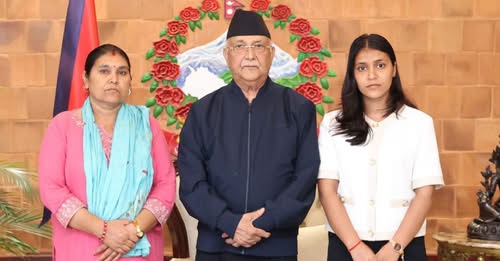 इजरायलबाट फर्केका विपिनकी आमा र बहिनीले भेटे प्रधानमन्त्री