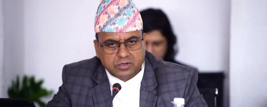 सौर्य एयरलाइन्स दुर्घटनाको दिगो समाधानतर्फ अघि बढ्ने मन्त्री पाण्डेको प्रतिबद्धता
