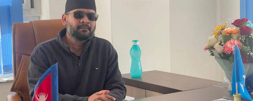 बालेनले गरे वरिष्ठ नेताको पदभार ग्रहण